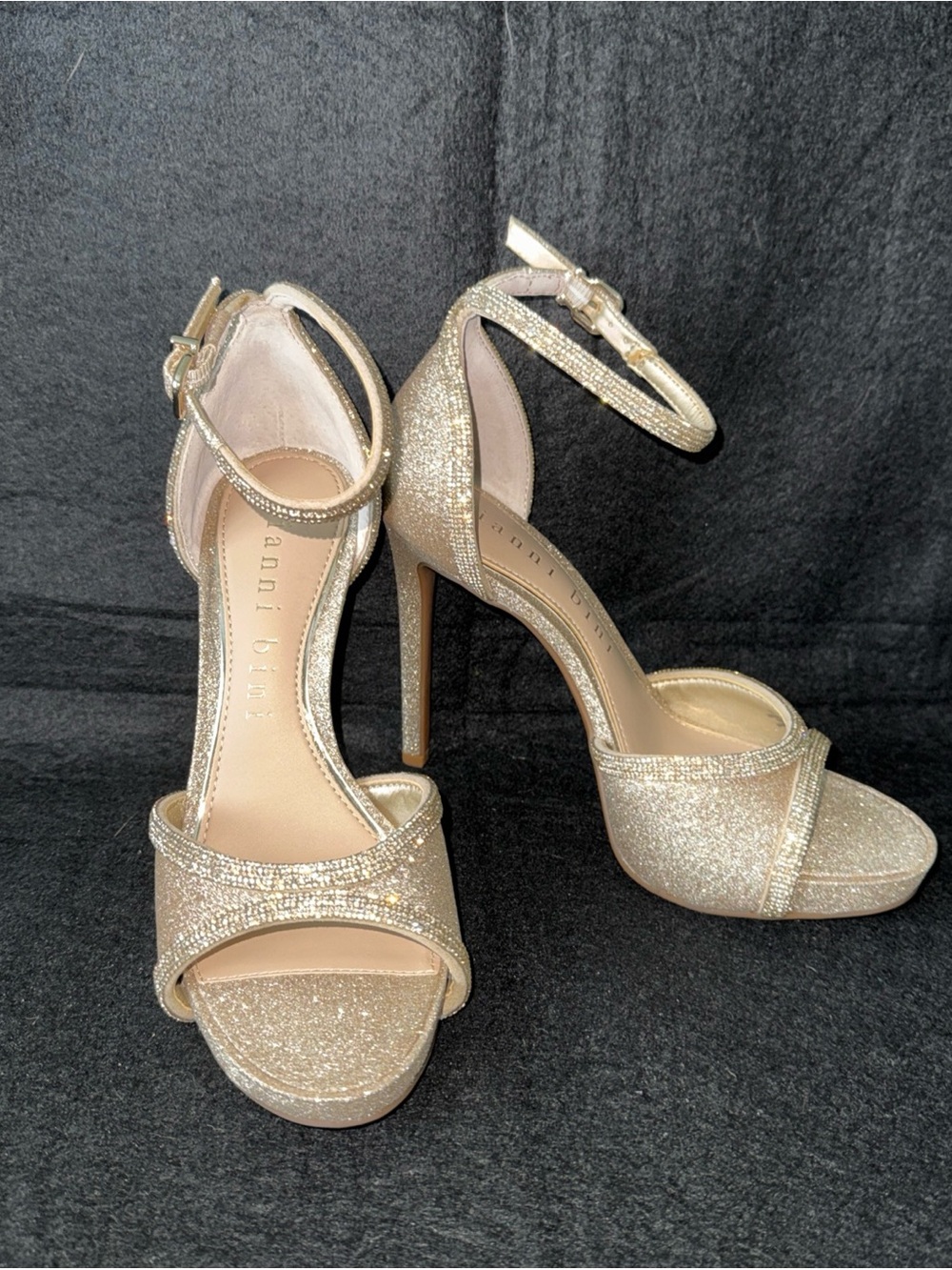 Gianni Bini Constanz Sand Gold Sparkle Glitter Heels Evening Dress 7 New w/box